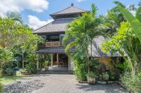 The Retreat Private Villa Bingin Beach - B&B