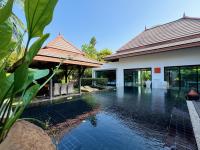 Lovely Tropical Villa short walk from Surin Beach - B&B