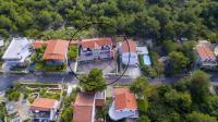 The Sea House Apartments - Bed and Breakfast