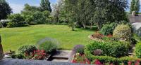 B&B Saint-Maurice-en-Cotentin - Le Dy en fleurs - Bed and Breakfast Saint-Maurice-en-Cotentin