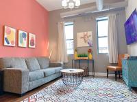 McCormick Place 420 friendly 2br/2ba with optional parking for up to 6 guests - B&B