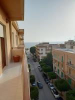 Appartamento Sea Breeze - centrale con vista mare - B&B