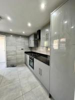 Double Room E13 - B&B London