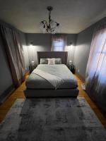 Beautiful Trailside Haven on the Edge of Town - B&B