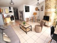 Grand T2 en plein centre avec parking gratuit - B&B Nîmes