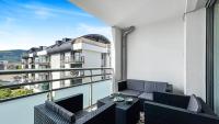 HOMEY CHLOE - New - Parking gratuit - Balcon privé - Proche Genève - B&B