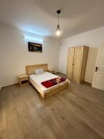 Chambre privée climatisée - Salle de bain intérieure & Cuisine équipée & Breakfast - Chambres d’hôtes Saint-Louis