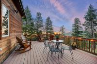 B&B Evergreen - NEW! Mountain Cabin with Views - Saltwater Hot tub - Close to Red Rocks - Bed and Breakfast Evergreen