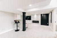 Beautiful luxury home freshly renovated with big yard, seating & grill pad - Chambres d'hôtes Cottage Grove