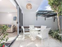 Stunning She Oak Lane - 2 Bedroom Apartment! - B&B