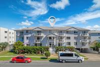 Relaxation Awaits at Biggera Waters - Bed and Breakfast Gold Coast