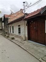 Аврамов дом - етаж от къща - B&B