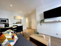 Superbe appartement 2P climatisé - Plages à pieds - B&B Juan-les-Pins