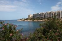 Seafront APT, in the centre of Sliema, OPP beach by 360 Estates - B&B Sliema