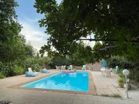 2 PIECES TERRASSE ET PISCINE PRIVATIVES DANS MAISON TRADITIONNELLE - Bed and Breakfast