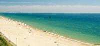 A Beautiful Apartment with Stunning Sea Views & Private Balcony - B&B Bournemouth