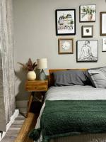 Boho Bungalow near TU/DT/Cherry St/Expo Center - B&B Tulsa