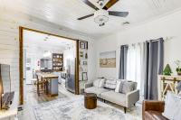 Cozy Carterville Home: 3 Mi to Crab Orchard Lake! - B&B Carterville