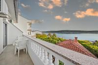 Apartments Jurica - Sea View & Boat Mooring - B&B
