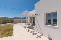 Harites Luxury Homes - Bed and Breakfast Adámas