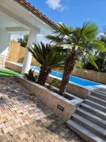 Villa con 2 Camere da Letto
