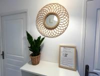 L'Essentiel -Proche Gare-WIFI-Parking Privé-2à4pers - Bed and Breakfast Saint-Nazaire