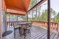 Ruidoso Family Cabin, Short Walk to Downtown! - Chambres d’hôtes Ruidoso