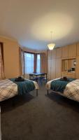 25 Minutes to Central London Rooms 35 - B&B