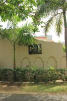 Zuri Holiday Home - B&B
