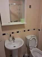 Apartamento de 2 dormitorios con terraza y vistas al mar