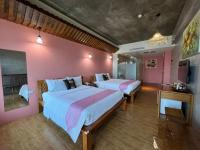 Quadruple Room with Sea View