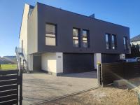 Apartament z dużym tarasem, bezpłatny parking, AWG APARTMENTS - Chambres d'hôtes Cracovie