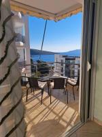 Family flat in Saranda - B&B