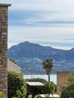 Résidence Libertà - T4 spacieux, calme, lumineux, centre ville, loggia et balcon - B&B Calvi