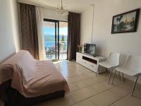 Apartment mit 2 Schlafzimmern, Terrasse und Meerblick