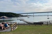 Garden lodge with Sea Views - Ferienwohnung Milford Haven