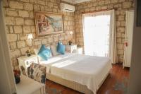Standard Double Room with Garden View