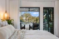 Queen Room with Pool View