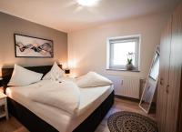 Two-Bedroom Apartment with Shower 