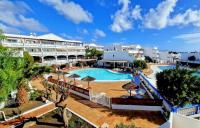 Appart Cosy vue piscine, wifi, à 500 m plage - Bed and Breakfast