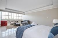 Beautiful Studio Apartment in Mouille Point - Bed and Breakfast Kaapstad