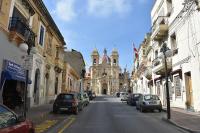 Cosy 3BR home with Balcony & Sofa bed in Zabbar by 360 Estates - Chambres d’hôtes