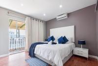 Suite Lit Queen-Size - Vue sur Piscine