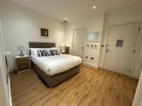 B&B Perivale - Hanger Lane Luxury Apartment - Bed and Breakfast Perivale