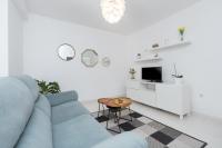 Silvia big private garden - B&B Funtana