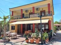 Guesthouse Lithos - Bed and Breakfast