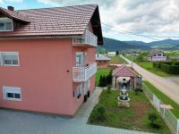 Guesthouse Viktorija Flat - Deluxe Apartment - B&B Otočac