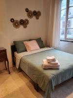 Estudio con 1 cama grande