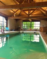 B&B Saint-Victeur - MAISON DE VACANCES AVEC PISCINE INTERIEURE - Le Grand Champagne - Bed and Breakfast Saint-Victeur