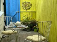 Artists' Cottage (pet friendly)